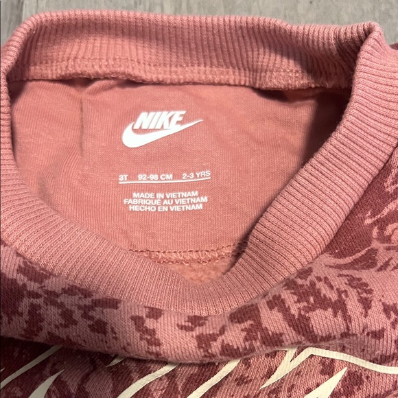 Nike Kids Matching Set in Rustic Color Red/Rust - Picture 6 of 7
